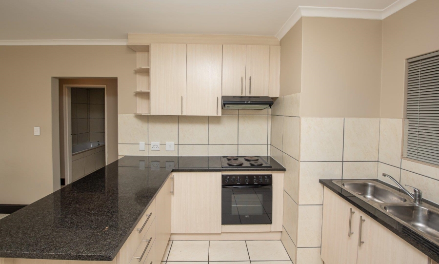 2 Bedroom Property for Sale in Brackenfell South Western Cape